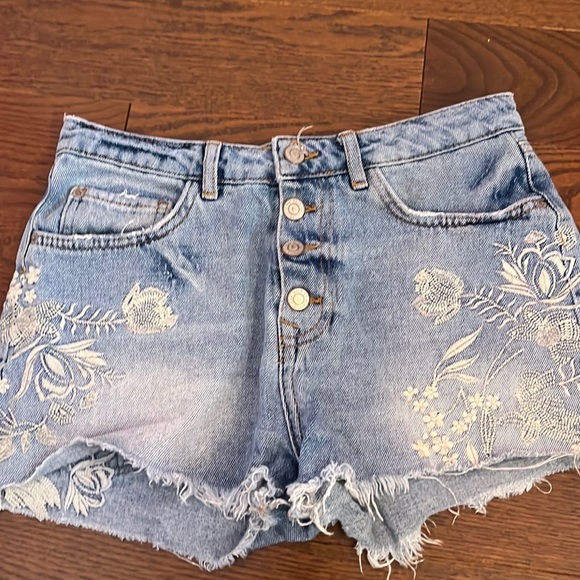 stradivarius Pants - Stradivarius Womens Sz 4 Mom Fit Jean Shorts Cotton